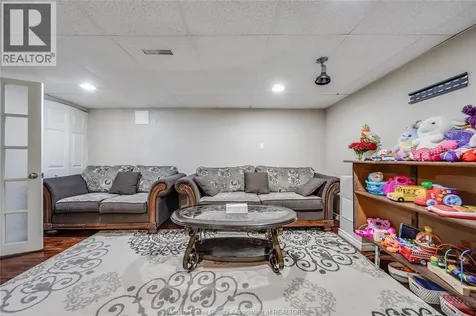 2340 George Avenue Windsor ON N8W 4M4