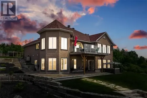 2507 Navanod Road Sudbury ON P3B 1A4