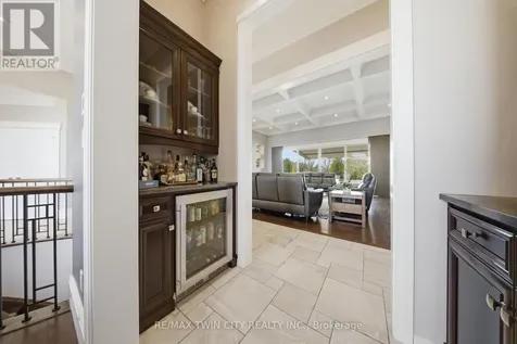 29 Wallace Court Brantford ON N3T 5L7
