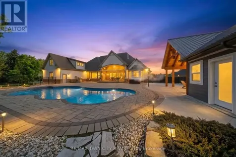 29 Wallace Court Brantford ON N3T 5L7