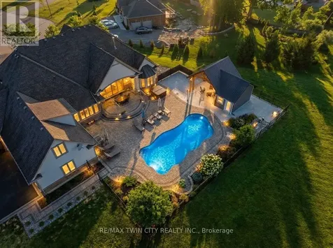29 Wallace Court Brantford ON N3T 5L7