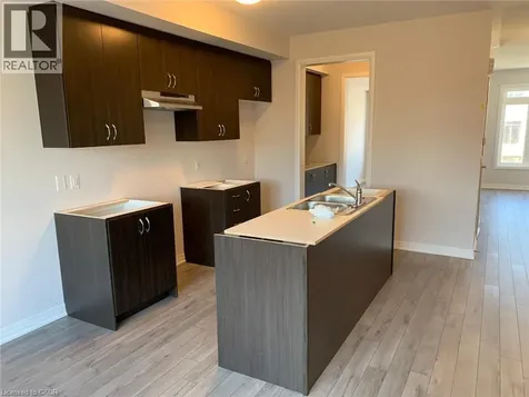 585 Colborne Street East Brantford ON N3S 0K4