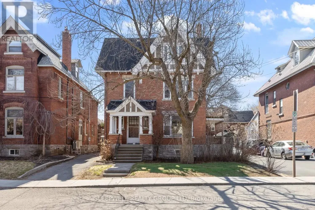 84 Fourth Avenue Ottawa ON K1S 2L2