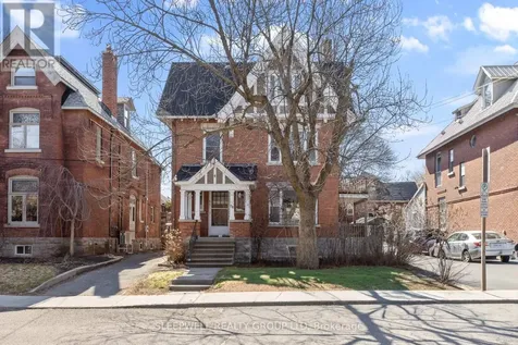 84 Fourth Avenue Ottawa ON K1S 2L2