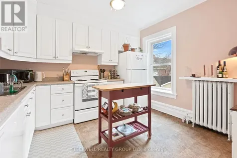 84 Fourth Avenue Ottawa ON K1S 2L2