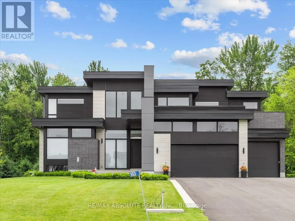 553 Shoreway Drive Ottawa ON K4P 0G3