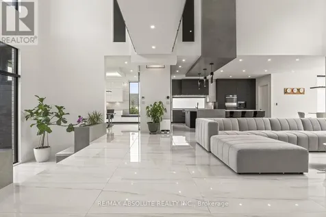 553 Shoreway Drive Ottawa ON K4P 0G3