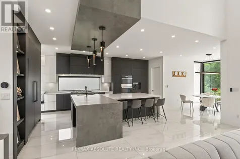 553 Shoreway Drive Ottawa ON K4P 0G3