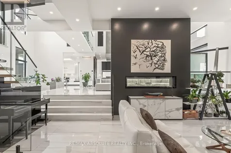 553 Shoreway Drive Ottawa ON K4P 0G3