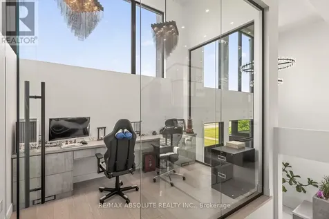 553 Shoreway Drive Ottawa ON K4P 0G3