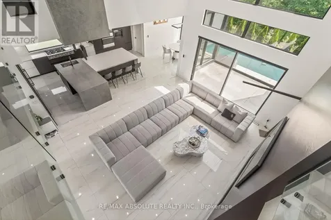553 Shoreway Drive Ottawa ON K4P 0G3