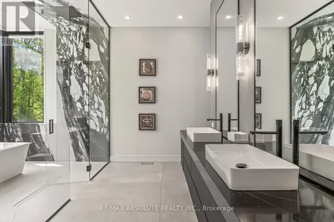 553 Shoreway Drive Ottawa ON K4P 0G3