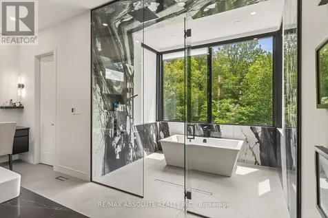 553 Shoreway Drive Ottawa ON K4P 0G3
