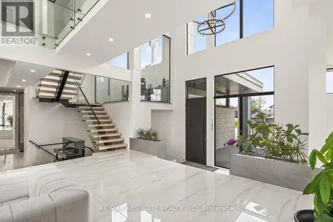 553 Shoreway Drive Ottawa ON K4P 0G3