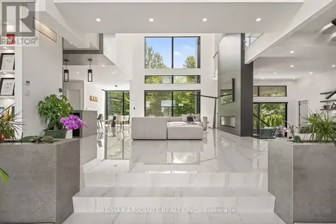 553 Shoreway Drive Ottawa ON K4P 0G3