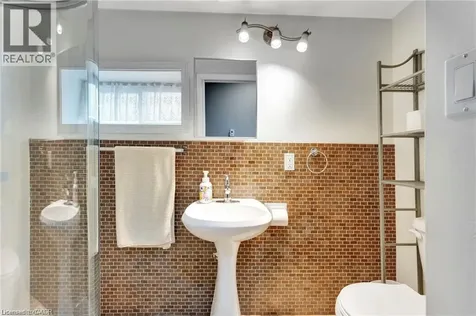 23 Palace Street Brantford ON N3T 3W5
