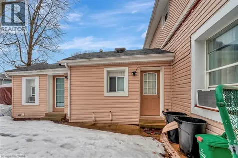 23 Palace Street Brantford ON N3T 3W5