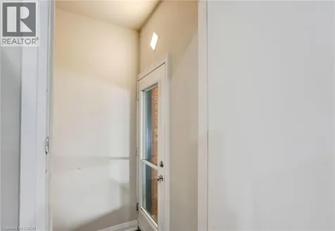 7 Cardill Crescent Waterloo ON N2L 3Y7