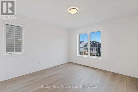 125 Courtland Street Blue Mountains ON L9Y 0R4