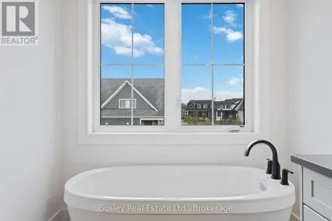 125 Courtland Street Blue Mountains ON L9Y 0R4