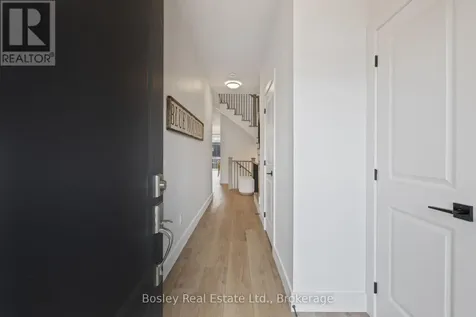 125 Courtland Street Blue Mountains ON L9Y 0R4