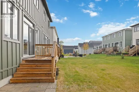 125 Courtland Street Blue Mountains ON L9Y 0R4
