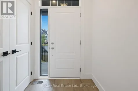 125 Courtland Street Blue Mountains ON L9Y 0R4