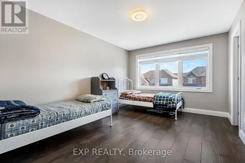 348 Abbeydale Circle Ottawa ON K2K 0E9