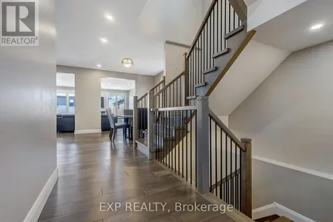 348 Abbeydale Circle Ottawa ON K2K 0E9