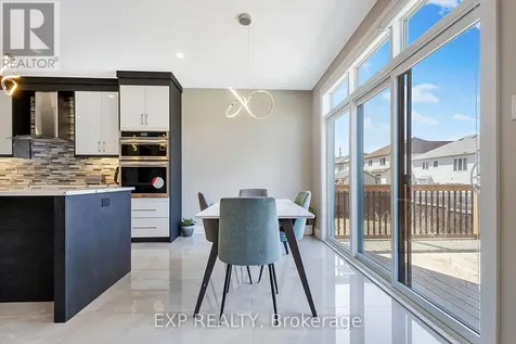 348 Abbeydale Circle Ottawa ON K2K 0E9