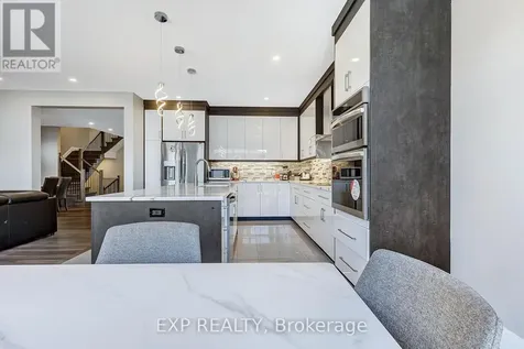 348 Abbeydale Circle Ottawa ON K2K 0E9