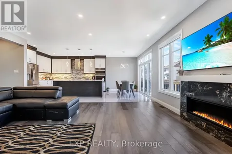 348 Abbeydale Circle Ottawa ON K2K 0E9