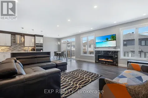 348 Abbeydale Circle Ottawa ON K2K 0E9