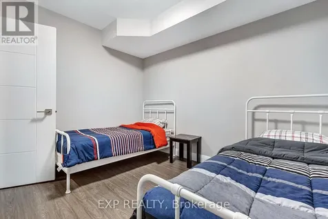 348 Abbeydale Circle Ottawa ON K2K 0E9