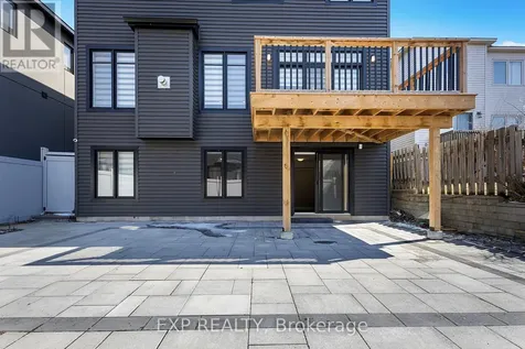 348 Abbeydale Circle Ottawa ON K2K 0E9