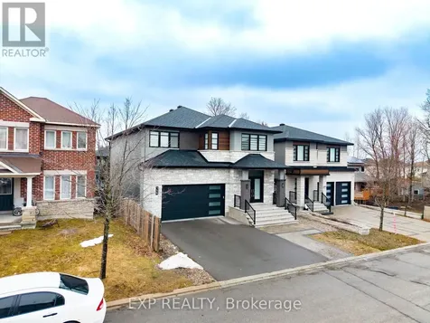 348 Abbeydale Circle Ottawa ON K2K 0E9