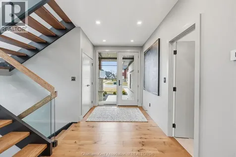 54 Dundee Drive West Chatham ON N7M 0S7