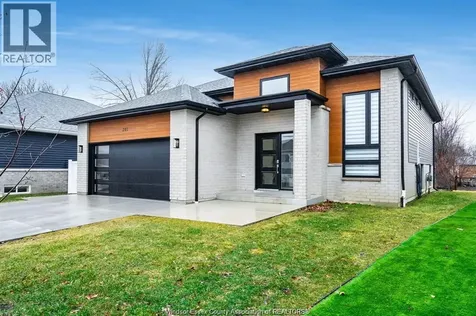 241 Robinson Avenue Essex ON N8M 0A8