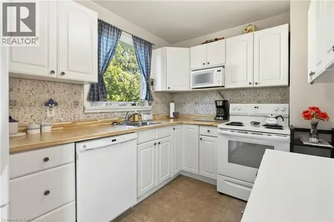 944 Garth Street Hamilton ON L9C 4L2