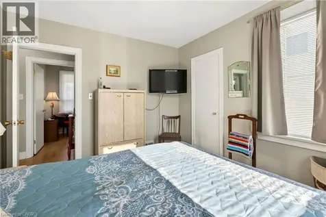 944 Garth Street Hamilton ON L9C 4L2