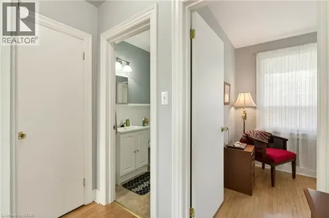 944 Garth Street Hamilton ON L9C 4L2