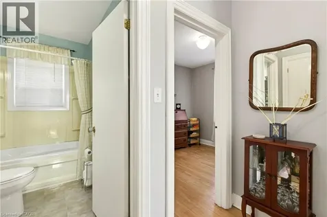 944 Garth Street Hamilton ON L9C 4L2
