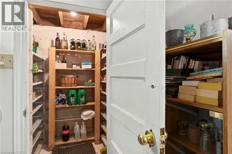 944 Garth Street Hamilton ON L9C 4L2