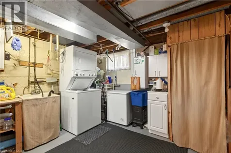 944 Garth Street Hamilton ON L9C 4L2