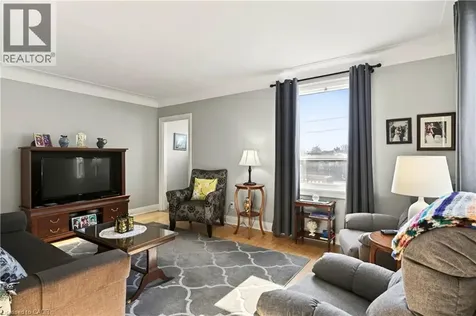 944 Garth Street Hamilton ON L9C 4L2