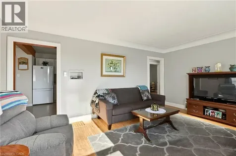 944 Garth Street Hamilton ON L9C 4L2
