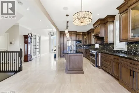 85 Hillcroft Drive Stoney Creek ON L8J 3W9