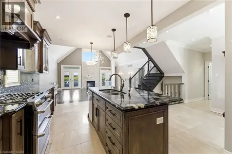85 Hillcroft Drive Stoney Creek ON L8J 3W9