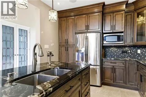 85 Hillcroft Drive Stoney Creek ON L8J 3W9