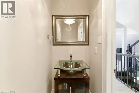 85 Hillcroft Drive Stoney Creek ON L8J 3W9
